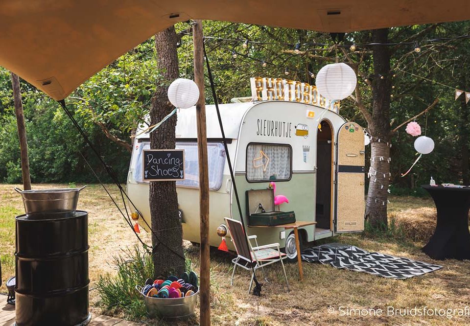 Simone Bruidsfotografie - Sleurhutje photoboothcaravan - caravan photobooth